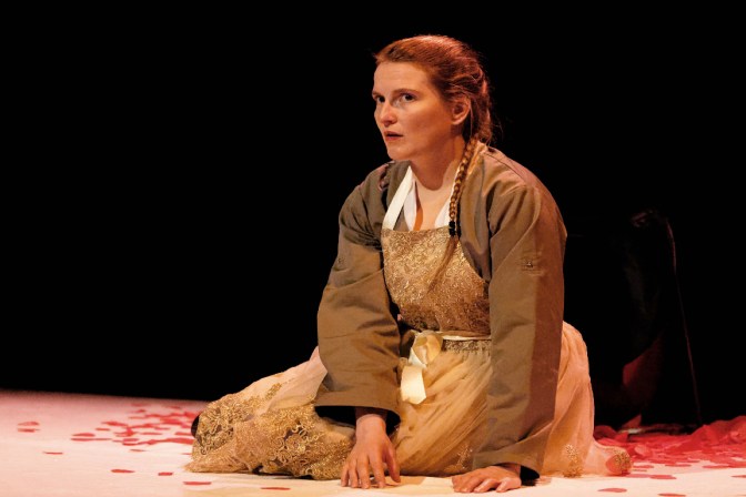 Sois_belle_et_tais_toi-web